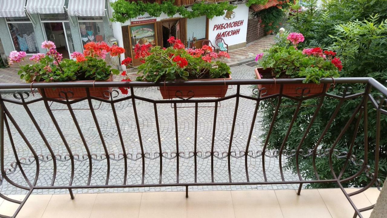 Къща За Гости Фантазия Tryavna Exterior photo